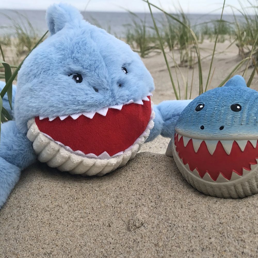 Dog Toy - Latex Finn the Shark Ruff-Tex®